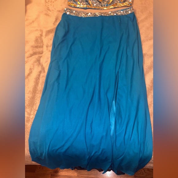 Pretty blue prom dress size 18 - Picture 3 of 4
